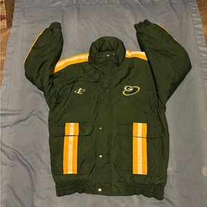 NFL Green Bay Packers vintage vintage embroidered quilted jacket. Great look.